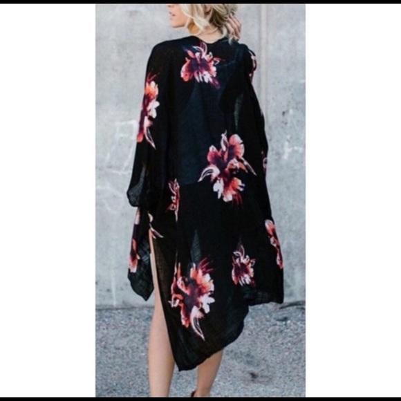 Floral kimono - Picture 2 of 4